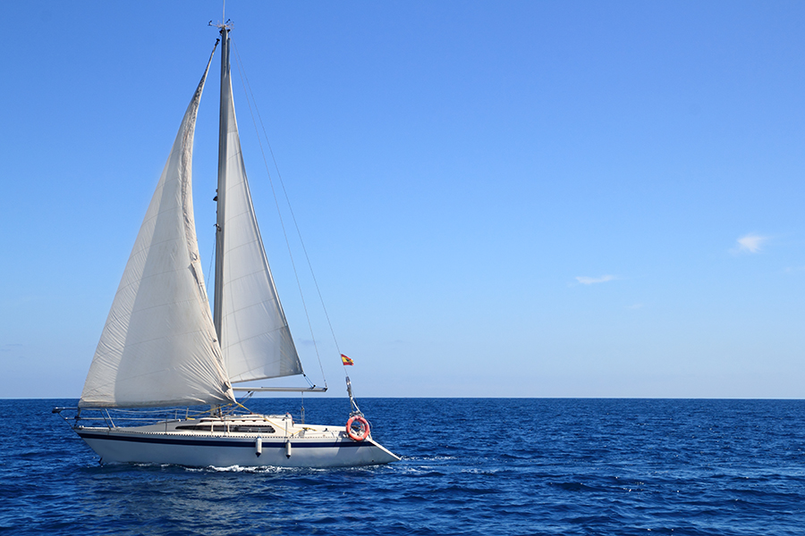 VivZo, école de voile aux Sables d'Olonne en Vendée vous propose des baptêmes en mer